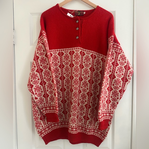 Creem Club Sweaters - 100% Wool Vintage Red and White Apres Ski Cozy Patterned Oversized Sweater